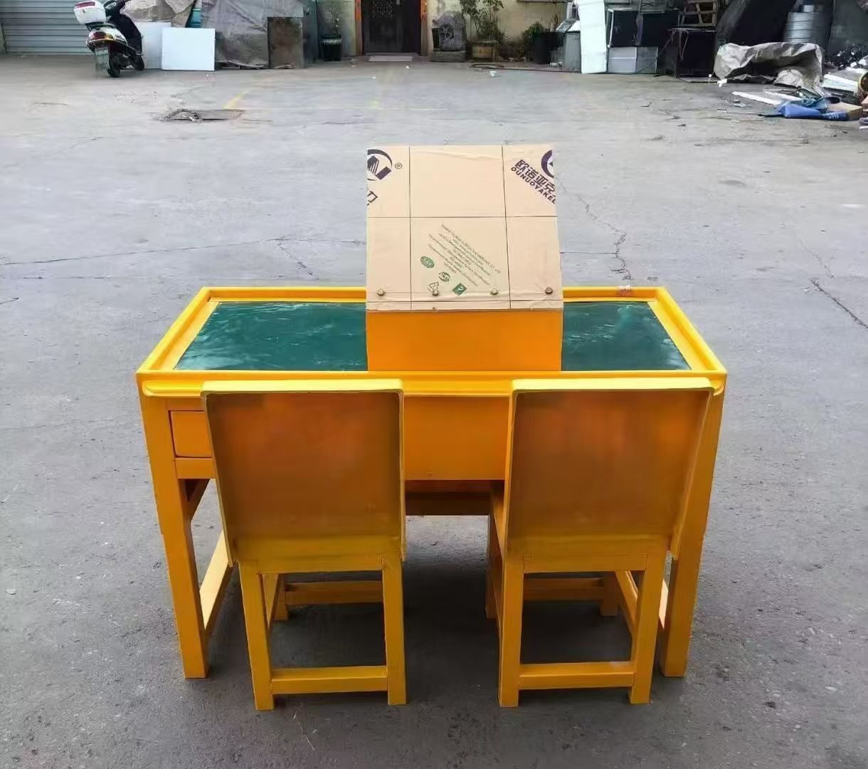 霸州防静电导通桌井下煤矿火工品发放桌：危险品流转的安全守护者